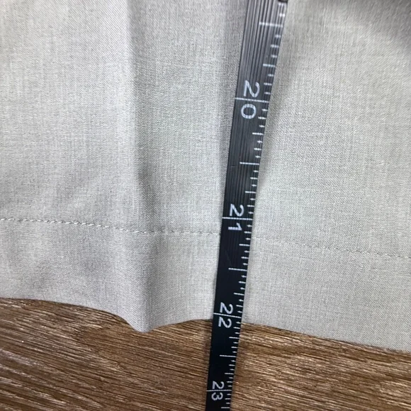 Peter Millar Men's Shackleford Performance Hybrid Shorts NWT Sz 44 Gray Golf - Picture 4 of 16